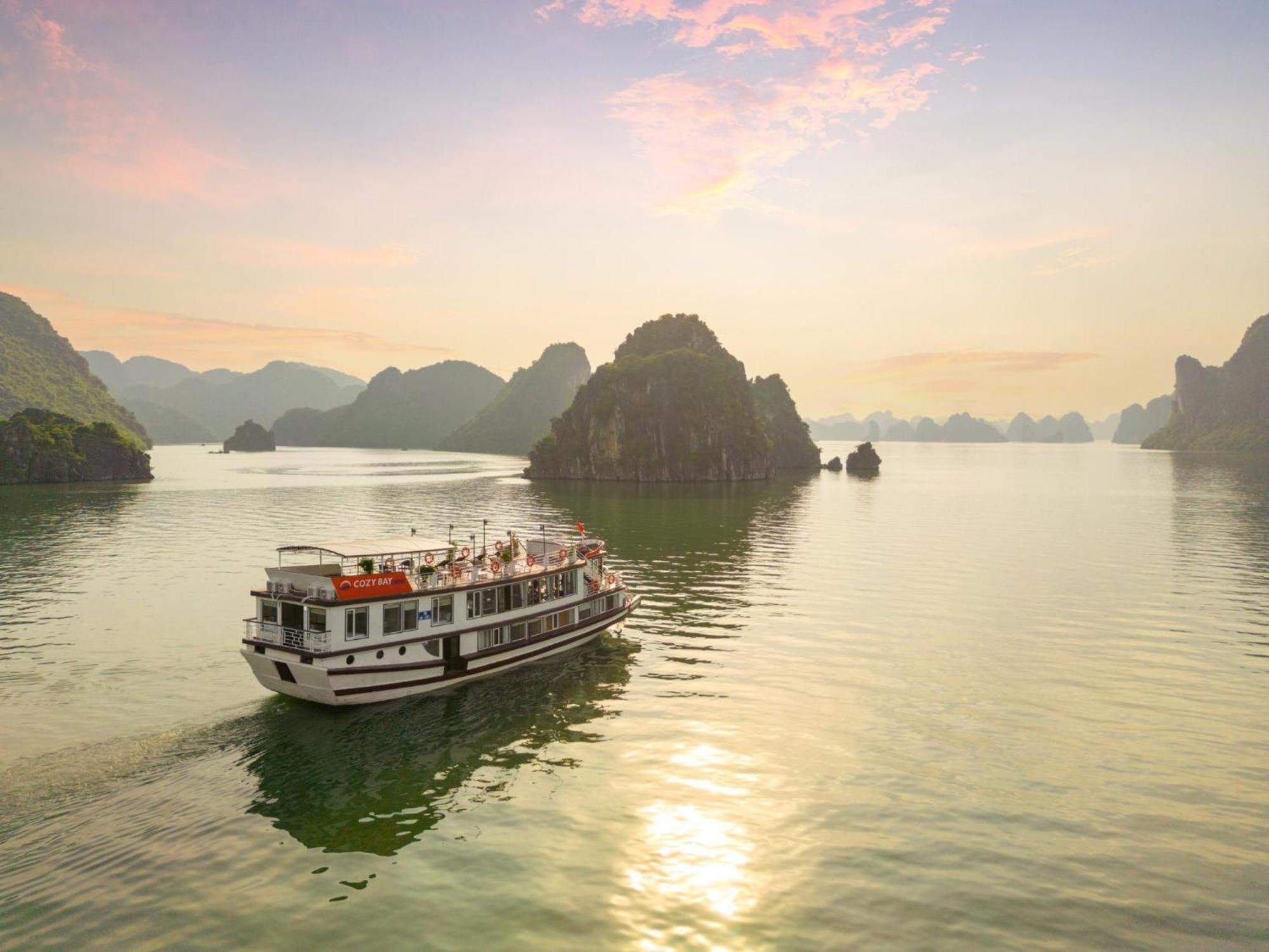 Hotel Cozy Bay Cruise Ha Long Zewnętrze zdjęcie